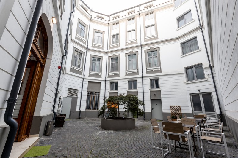 Camerista pentru Matisse Bucharest Old Town