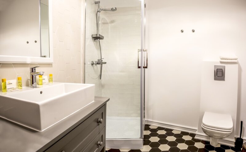 Camerista pentru Matisse Bucharest Old Town